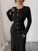 SHEIN Modelyn فستان محبوك ماكسي بياقة دائرية وأزرار ذهبية أمامية وأكمام طويلة بلون أسود
