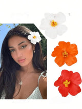 SHEIN مشابك شعر بشكل زهور هاواي