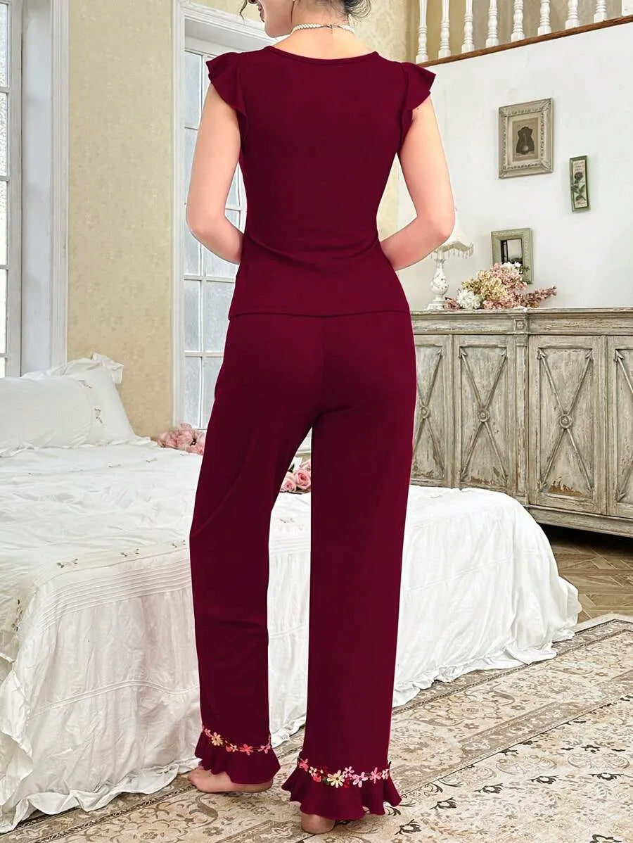 SHEIN CottageSlumber طقم بيجامة 2 قطعة بلون عنابي مع بنطلون وأكمام قصيرة