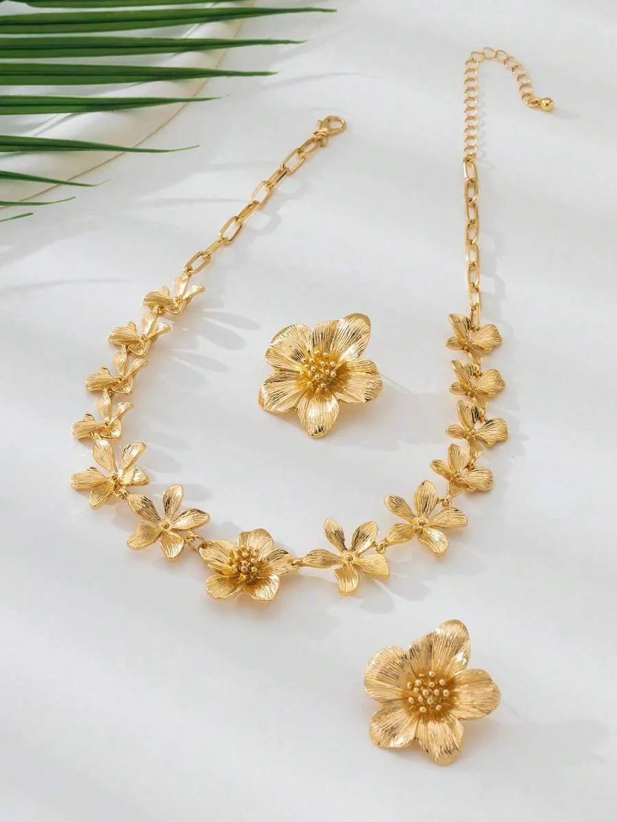SHEIN طقم مجوهرات نسائي 4 قطع بتصميم زهرة خماسية البتلات بلون ذهبي