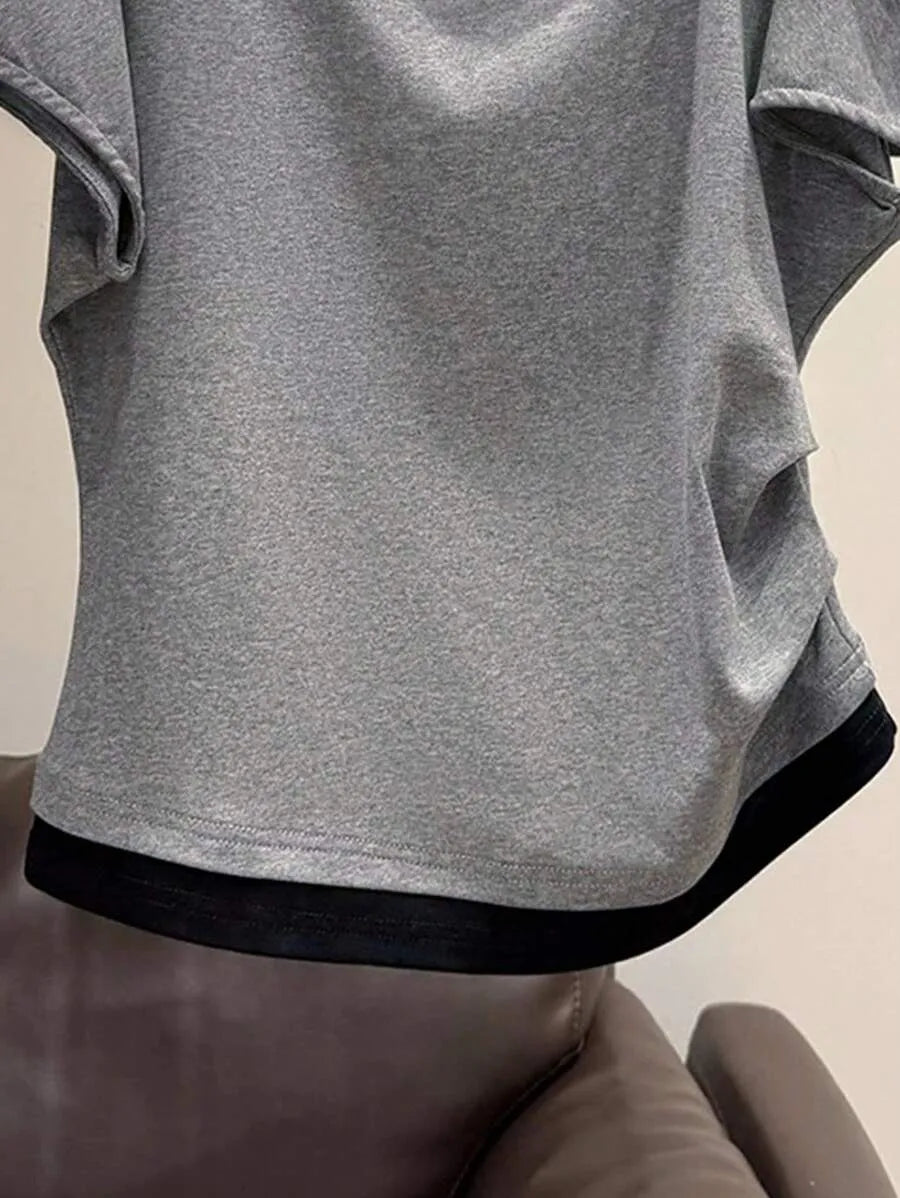 SHEIN NostaNoir بلوزة نسائية قصيرة الأكمام بكتف مائل وقصة غير متماثلة بلون رمادي