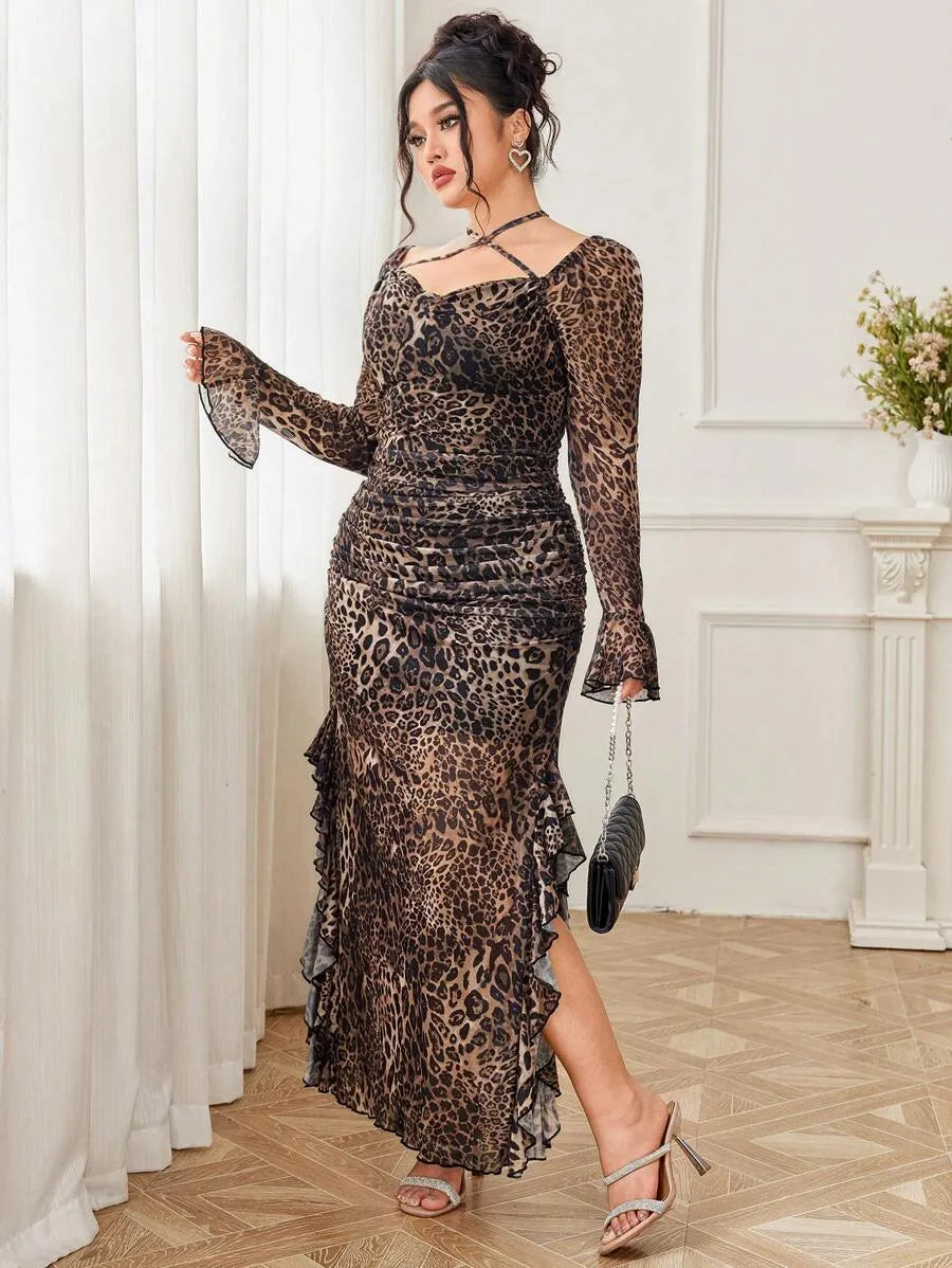 SHEIN Modelyn فستان نسائي بنقشة النمر وشق جانبي بلون بني