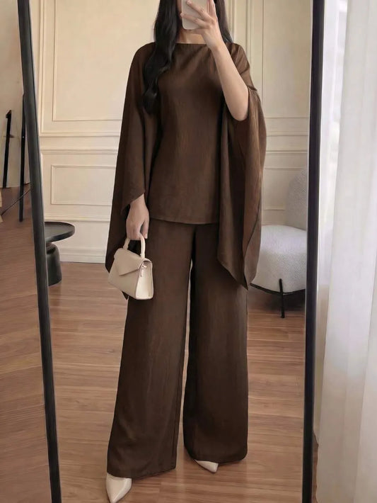 SHEIN طقم نسائي قطعتين بلوزة بأكمام خفاش وبنطال بخصر مجمع بلون بني داكن