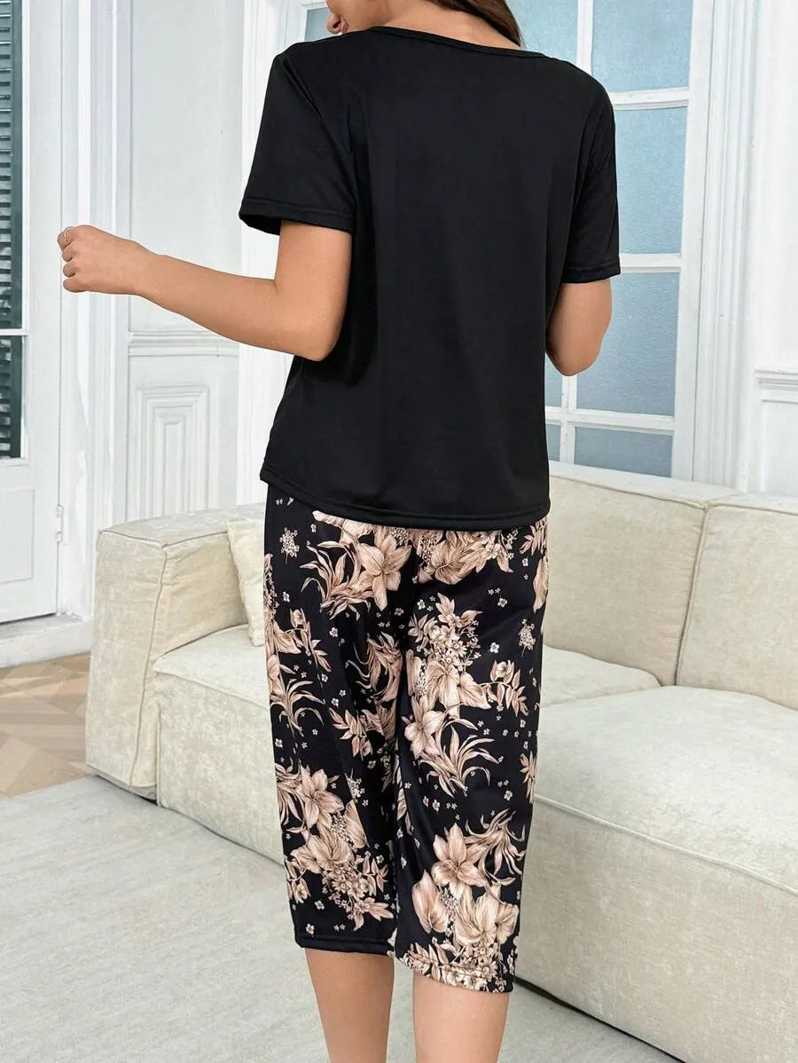 SHEIN طقم بيجاما بطبعة أزهار متعدد الألوان