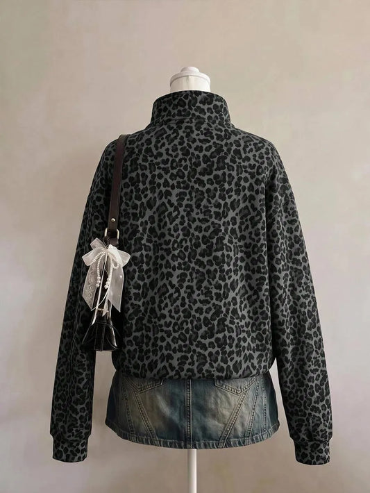 SHEIN EZwear بلوزة نسائية بنصف سحاب بطبعة نمر متعدد الألوان