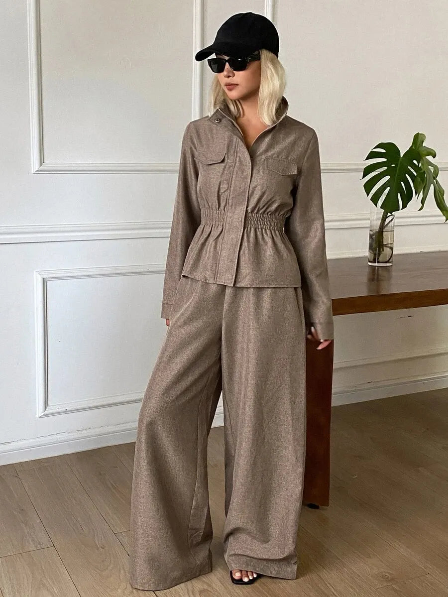 SHEIN DAZY طقم نسائي قطعتين جاكيت بسحاب وبنطال بلون كاكي
