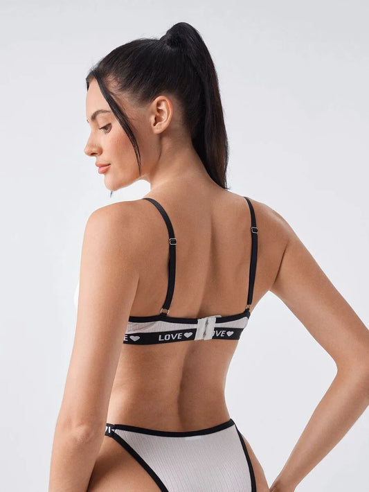 SHEIN Bonmuse طقم ملابس داخلية نسائي من قطعتين بحمالة صدر سلكية وسروال داخلي بلون أبيض