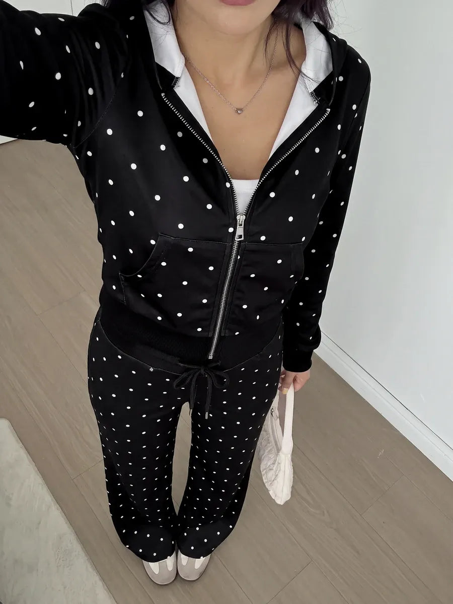 SHEIN EZwear طقم نسائي قطعتين جاكيت قصير بقبعة وبنطال واسع بلون الأسود والأبيض