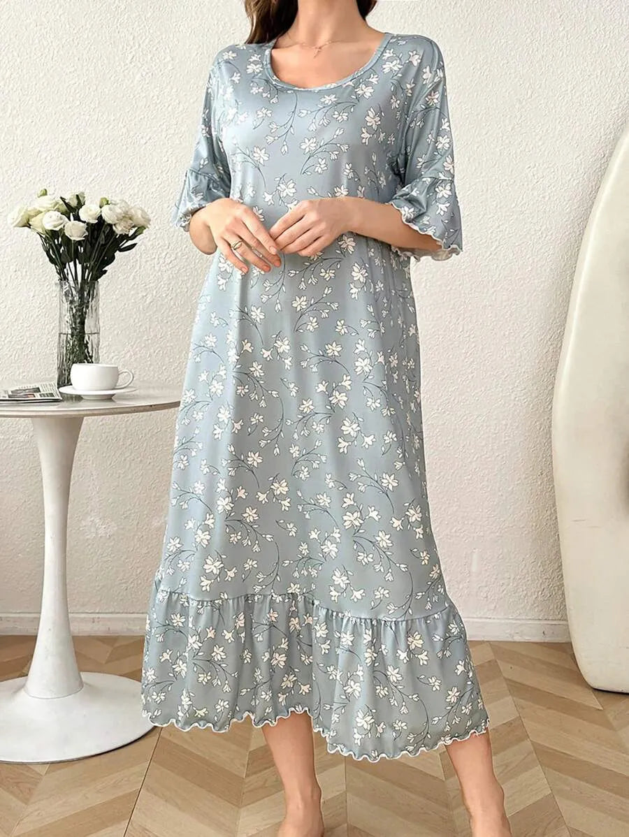 SHEIN CottageSlumber فستان نوم طويل بلون متعدد الألوان وحافة مكشكشة وأكمام نصفية