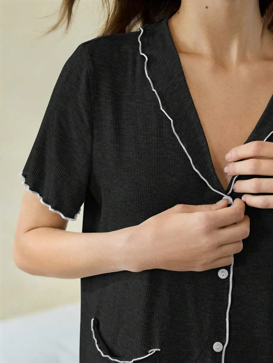 SHEIN Ocili طقم بيجامة قطعتين بأكمام قصيرة وشورت بلون أسود