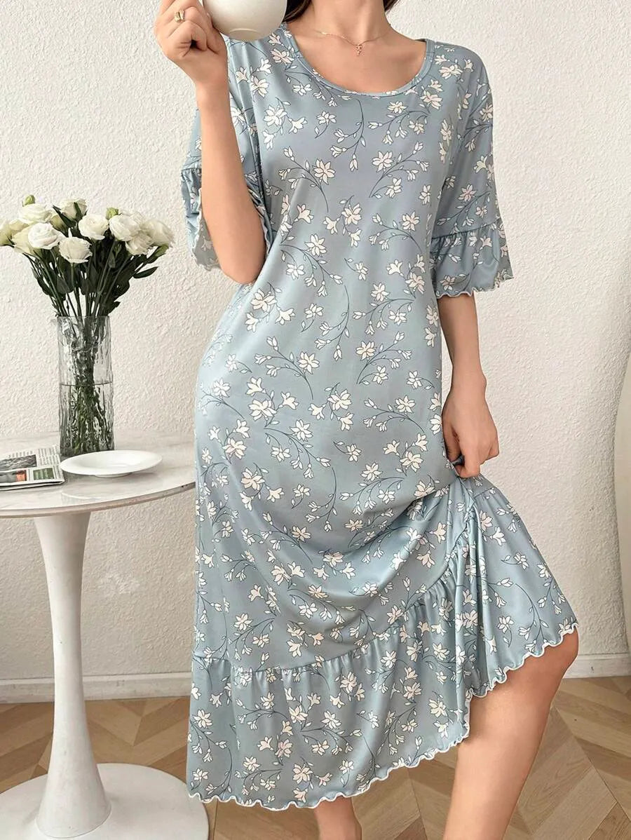 SHEIN CottageSlumber فستان نوم طويل بلون متعدد الألوان وحافة مكشكشة وأكمام نصفية