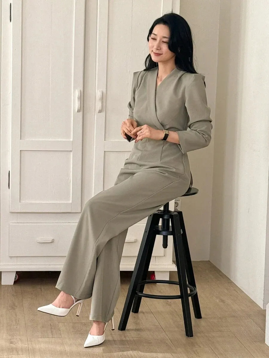 SHEIN DAZY جمبسوت نسائي بياقة وتصميم غير متماثل وسحاب بلون كاكي