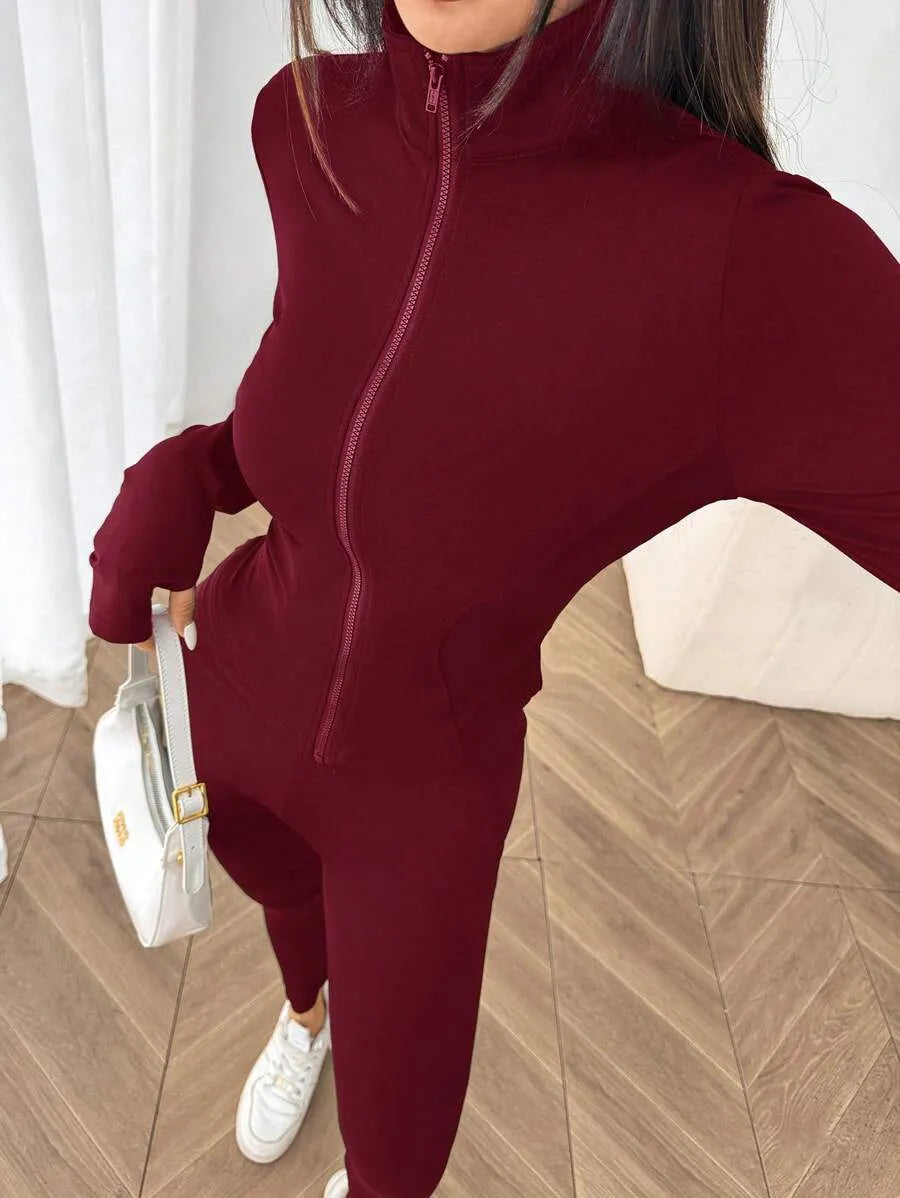 SHEIN EZwear طقم رياضي نسائي 3 قطع جاكيت محبوك وتوب قصير وليجنز بلون عنابي