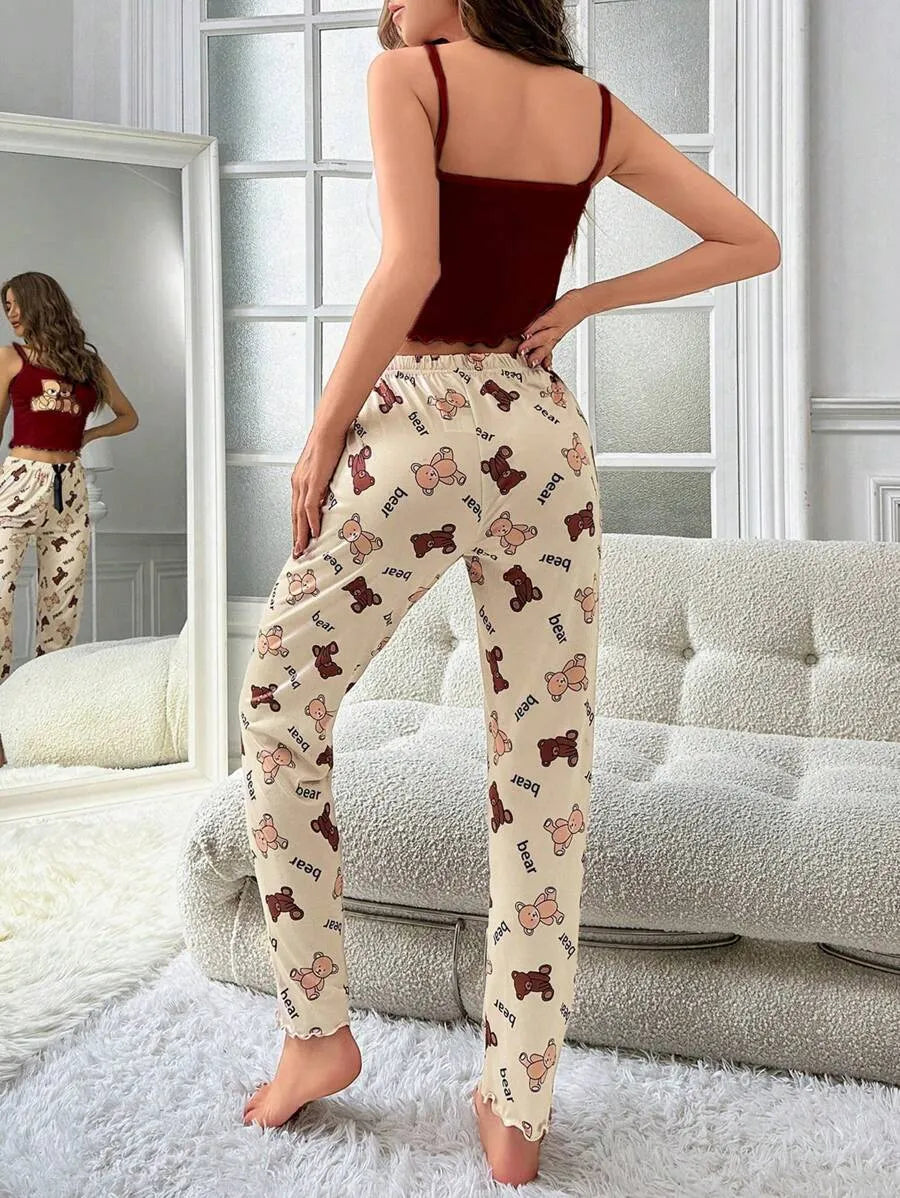 SHEIN طقم بيجامة قطعتين بتوب حمالة وبنطلون بطبعة دب متعدد الألوان