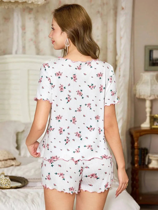 SHEIN CottageSlumber طقم بيجاما قطعتين بطبعة زهور وشورت بلون أبيض