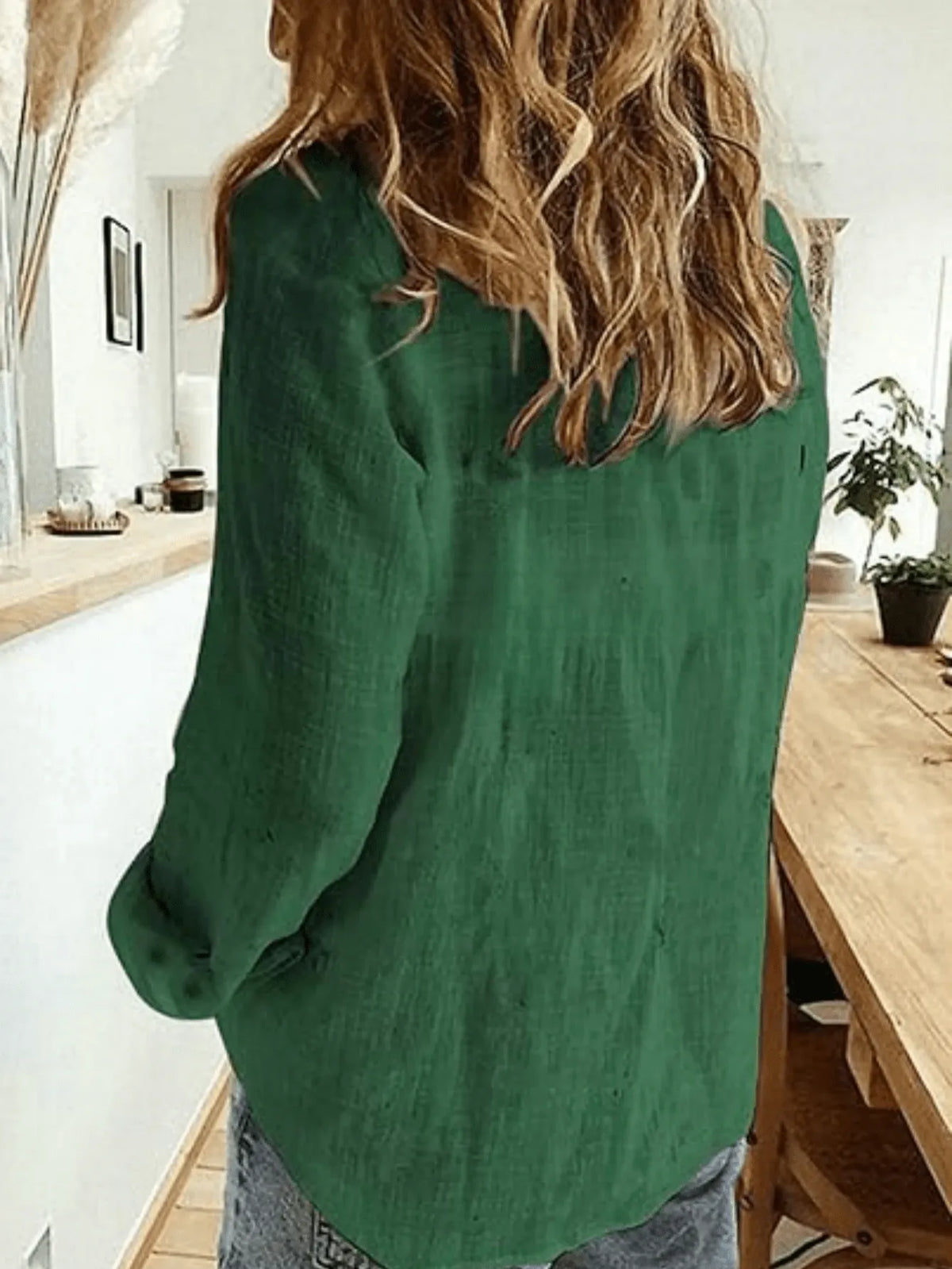 SHEIN قميص نسائي طويل بأزرار وياقة كارديجان وأكمام طويلة بلون أخضر