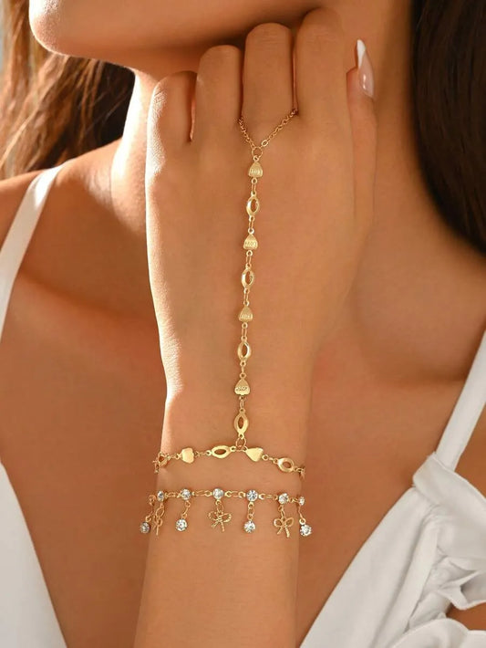SHEIN طقم سوار كلاسيكي بتميمة ذهبية مرصعة بالراين وسوار إصبع للنساء