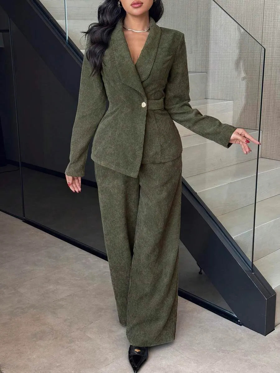 SHEIN Modelyn طقم قطعتين جاكيت وبنطلون كوردروي بتصميم غير متماثل بلون أخضر عسكري