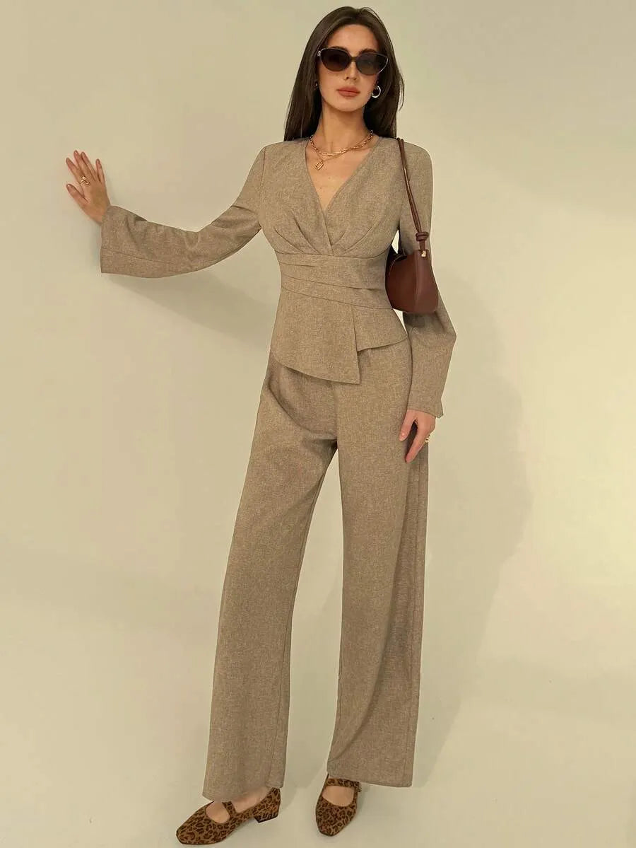 SHEIN Aloruh جمبسوت نسائي بياقة وخصر مجعد وساق واسعة بلون مشمشي
