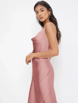 SHEIN BizChic فستان ساتان ماكسي بحمالات رفيعة ورباط خلفي بلون وردي مغبر