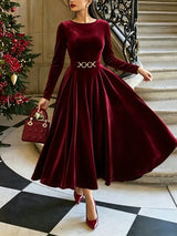 SHEIN Elenzya فستان نسائي من المخمل المحبوك بياقة دائرية وأكمام طويلة وحزام بلون عنابي