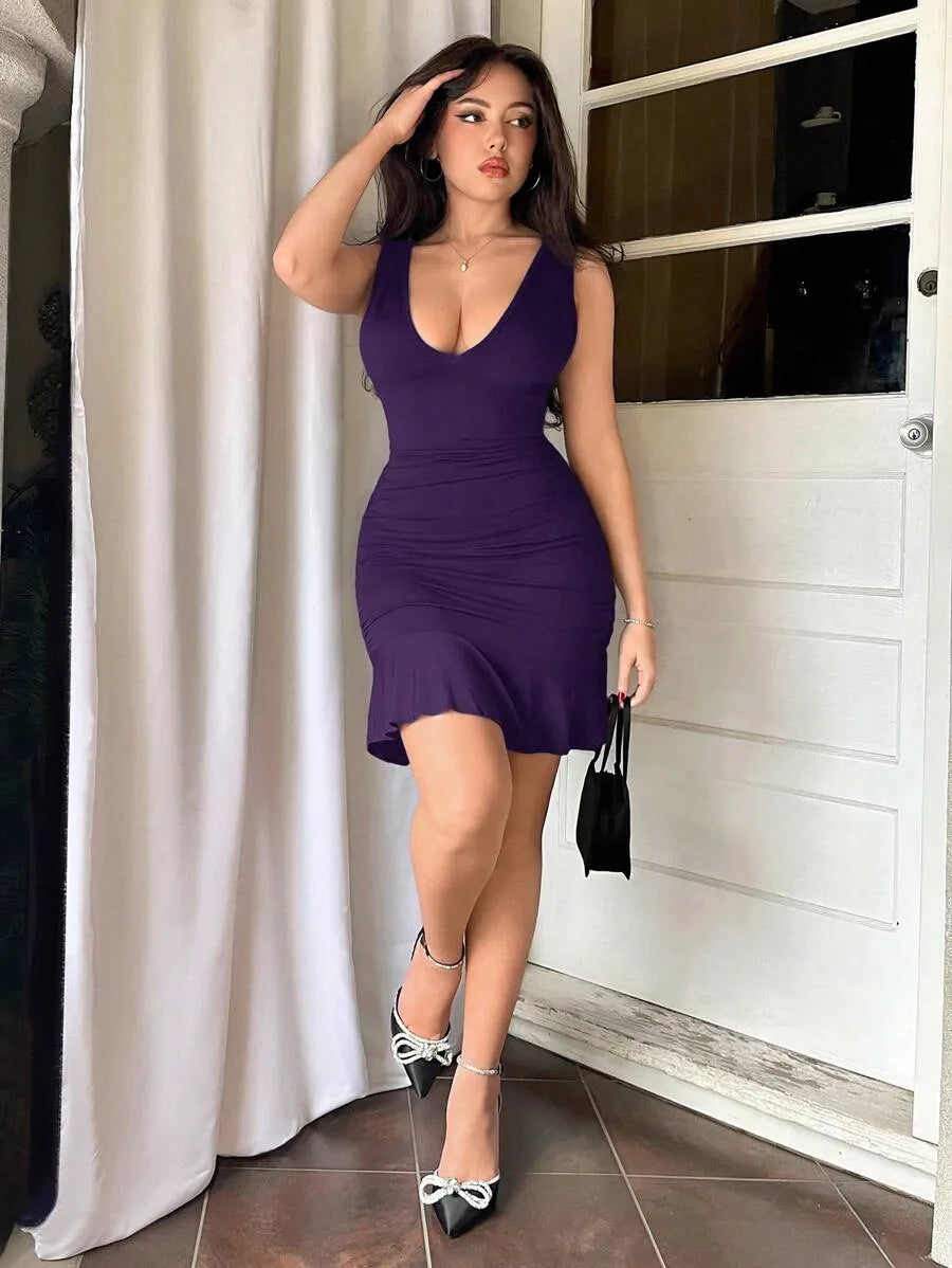 SHEIN Aloruh فستان بلون الأرجواني قصير ومثير متقشر بياقة عميقة
