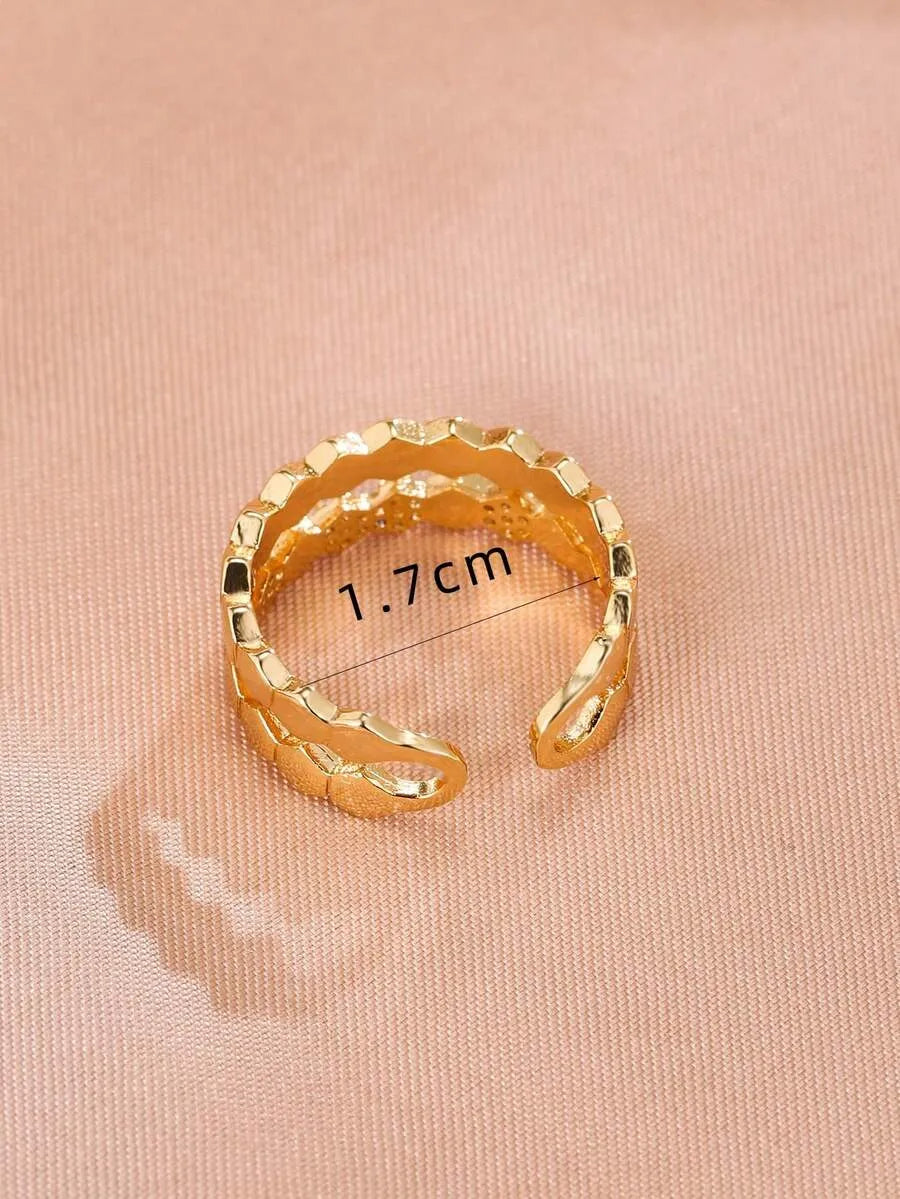 SHEIN خاتم نسائي مفتوح بتصميم غير منتظم مزين بالزركونيا بلون فضي