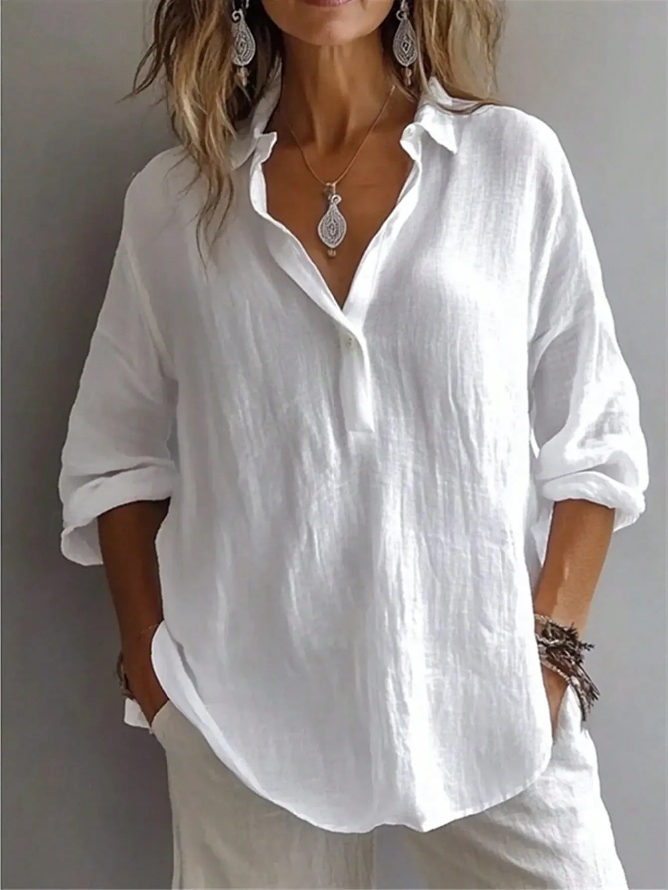 SHEIN قميص نسائي بلون أحادي بأكمام أسقف طويلة وياقة أبيض