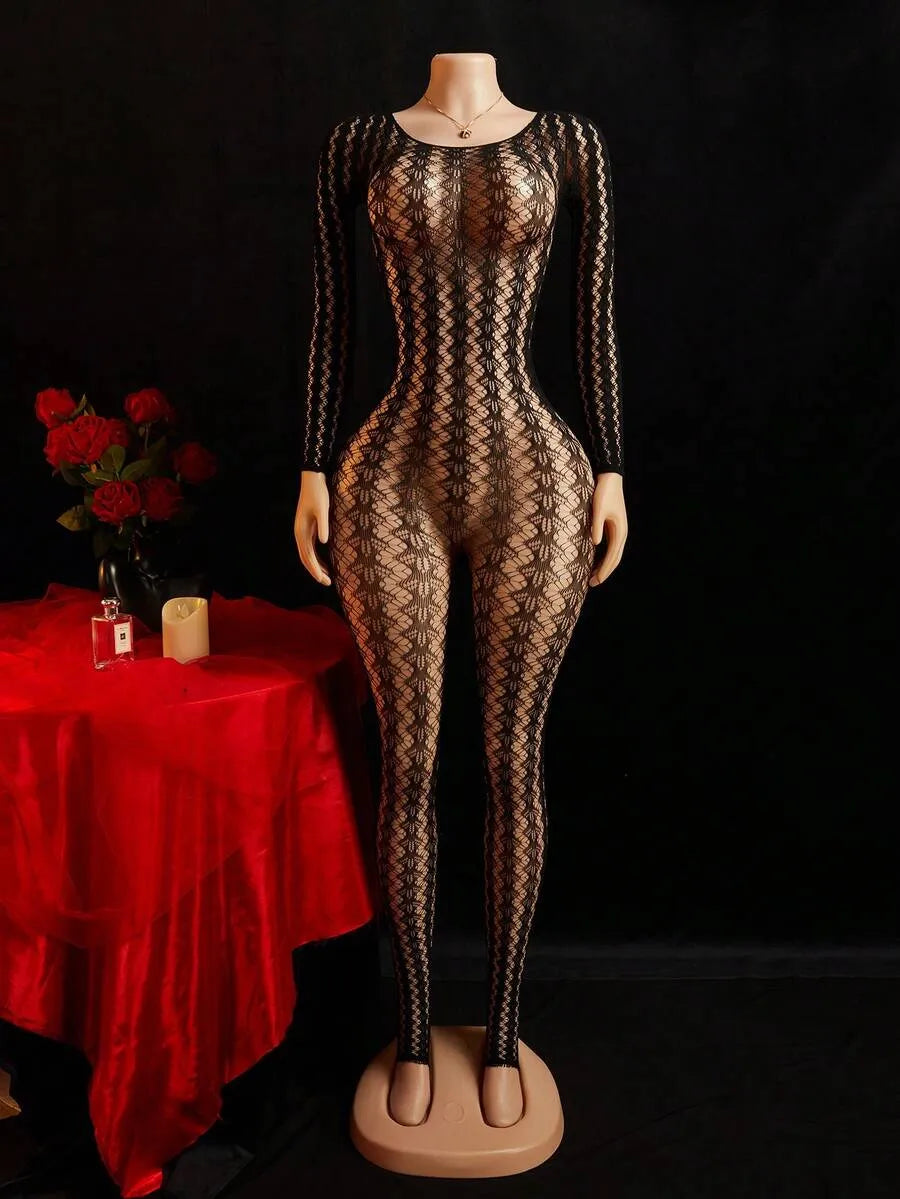 SHEIN ChaseTheNight ملابس داخلية نسائية تيدي بأكمام طويلة وياقة دائرية بلون أسود