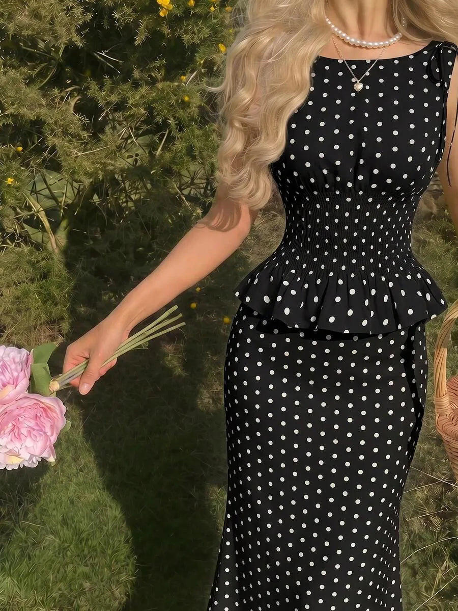 SHEIN MOD طقم نسائي من قطعتين توب كامي بحمالات وربطة كتف وتنورة  بلون أسود