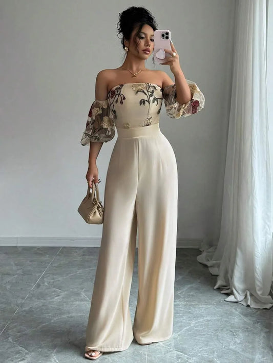 SHEIN Rafferiza جمبسوت بيج بأكتاف مكشوفة وتطريز زهور من