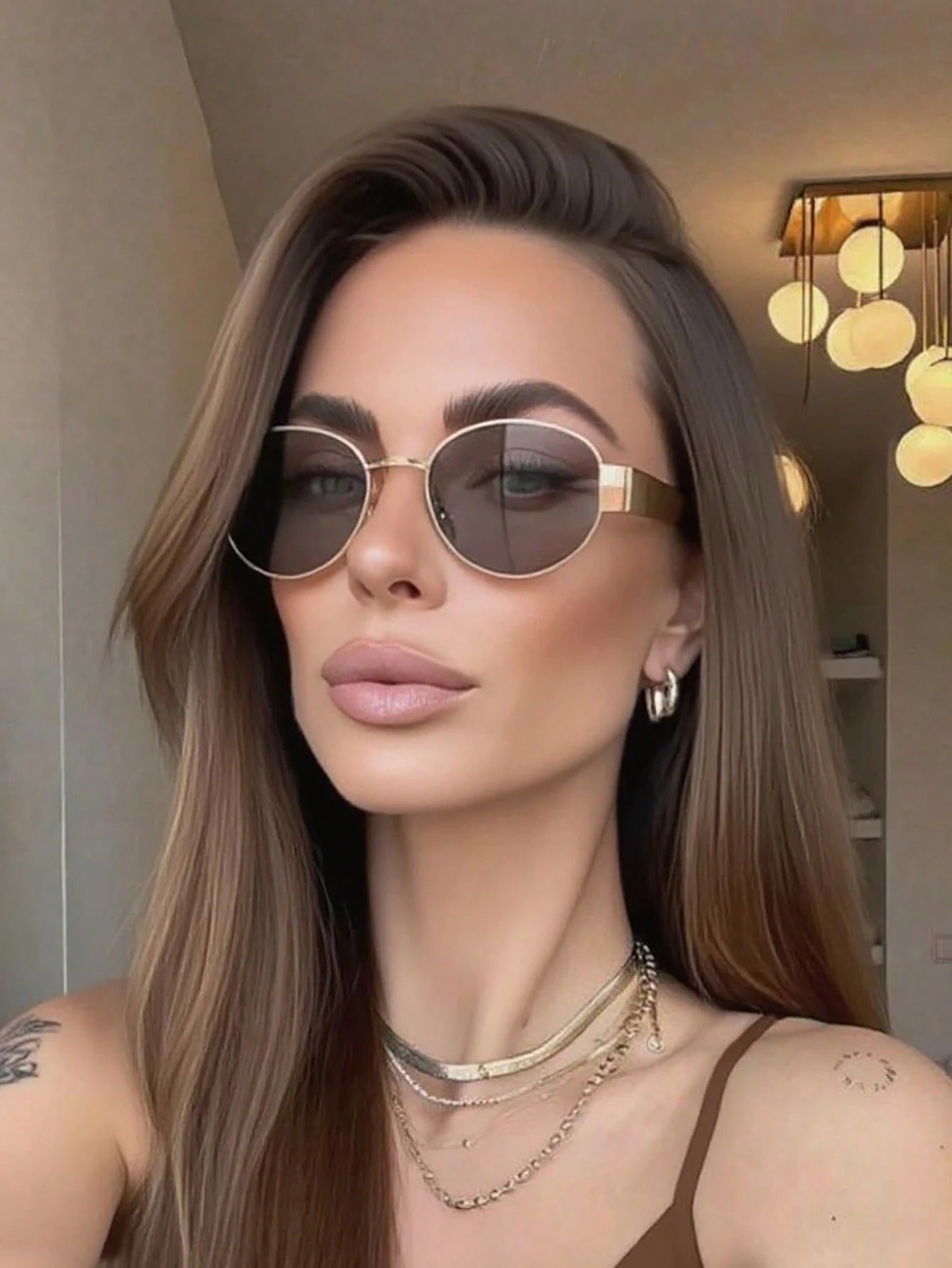 SHEIN  نظارتين شمس معدن بشكل بيضاوي  كلاسيكي لون بني و أسود