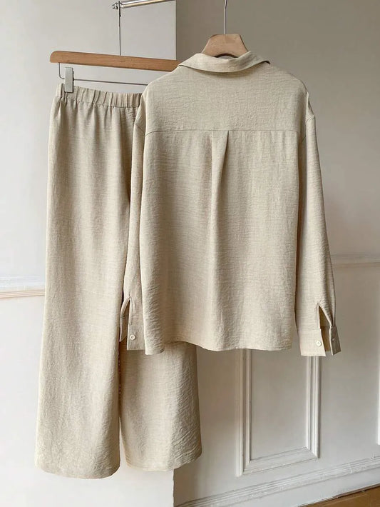 SHEIN EZwear بدلة كاجوال للنساء تتكون من قميص طويل الأكمام مطرز منسوج و بنطلون