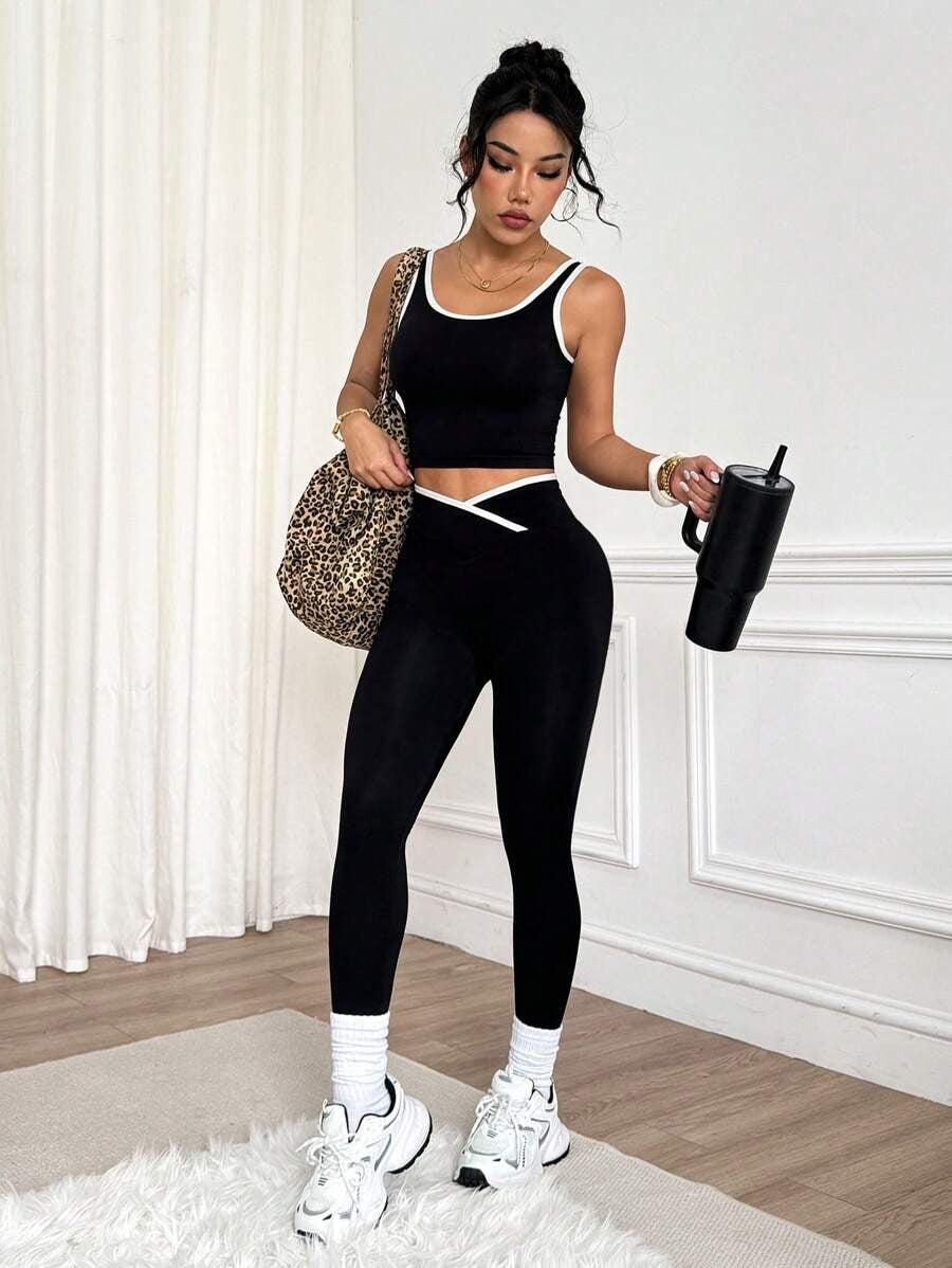 SHEIN Sport Studio طقم رياضي نسائي توب يوجا وبنطلون ليغنز