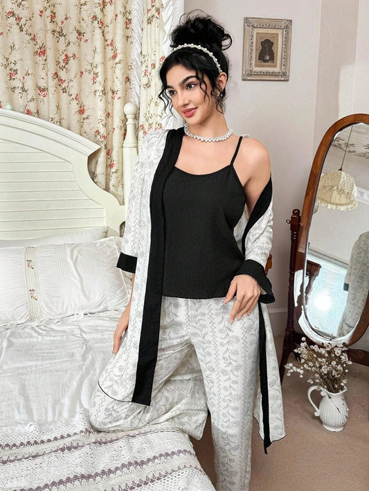 SHEIN  CottageSlumber طقم نوم من 3 قطع أنيق وناعم