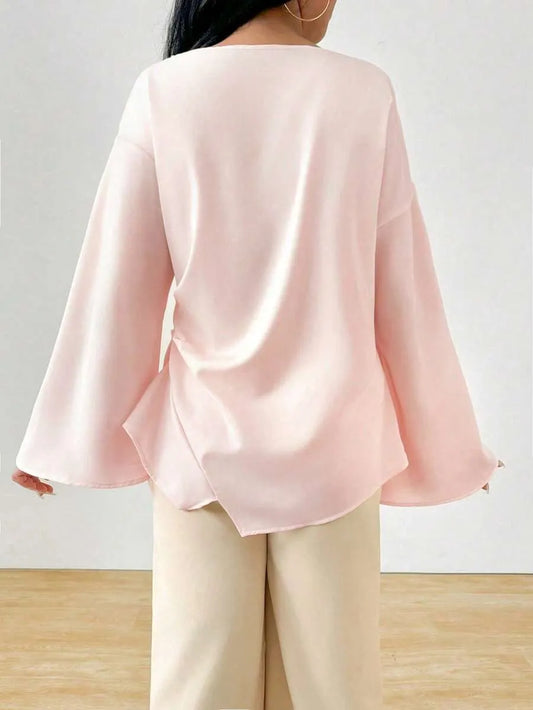 SHEIN INAWLY قميص نسائي أنيق بإطلالة عصرية