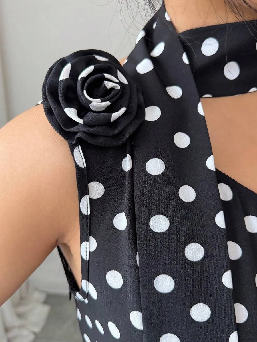SHEIN جمبسوت منقط بياقة غير متماثلة وردة بارزة