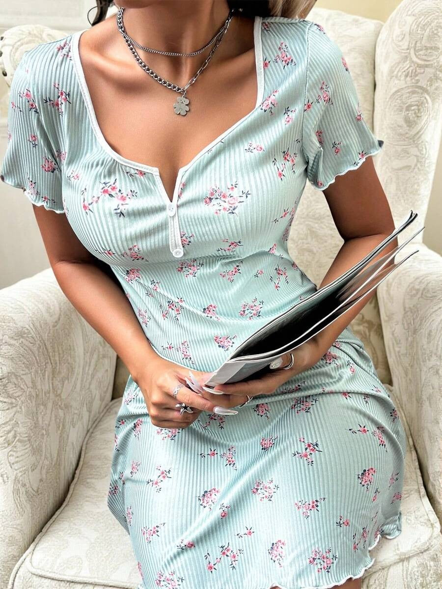 SHEIN فستان نوم نسائي بطبعة زهور صغيرة