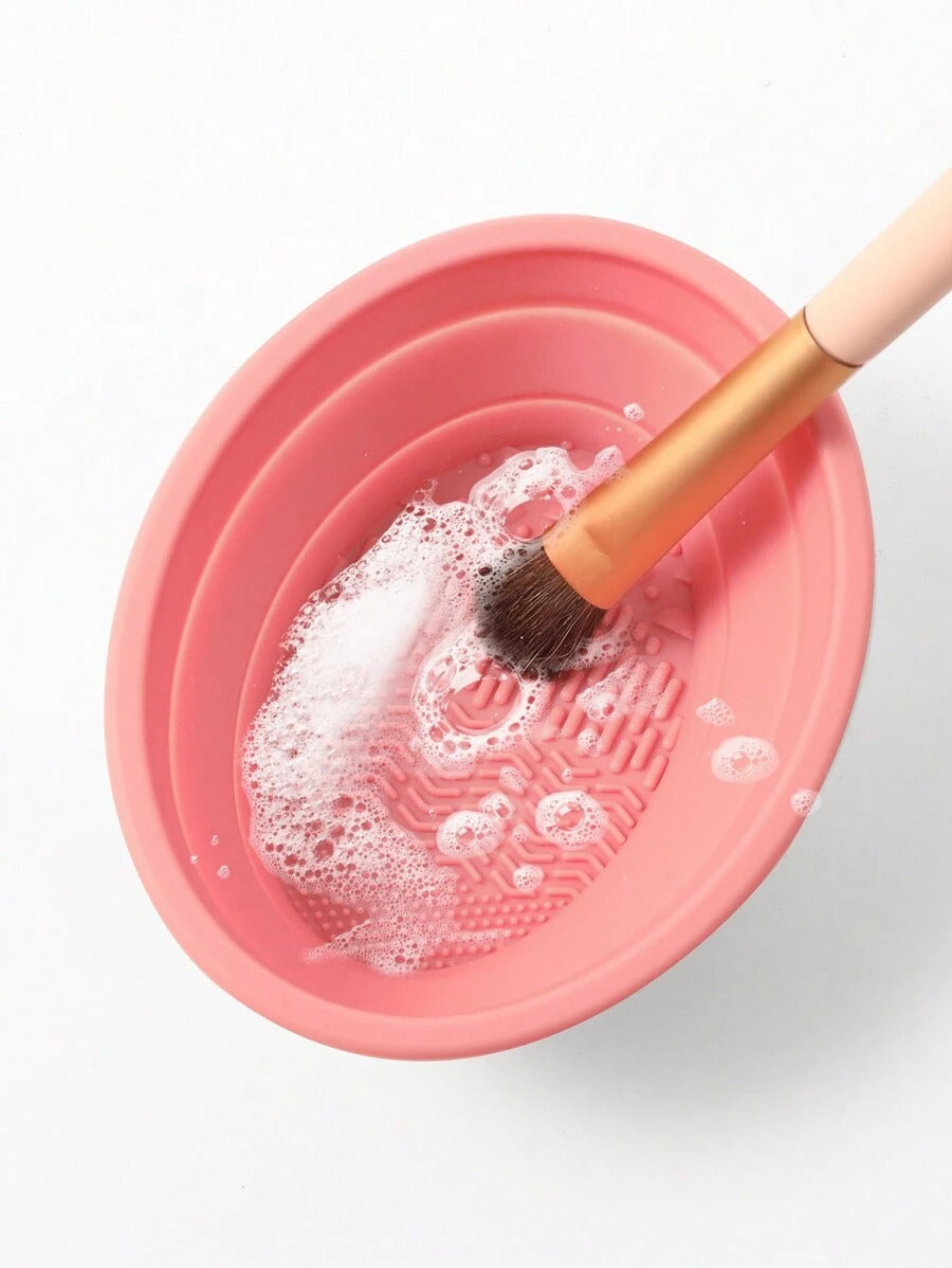 SHEIN وعاء تنظيف مكياج مطوي من السيليكون