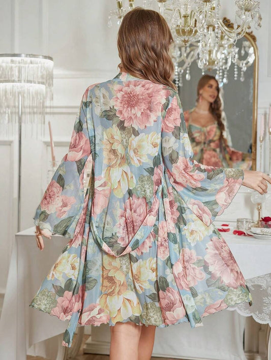 SHEIN Slumberist طقم قميص وإزار بطبعة زهرية ودانتيل