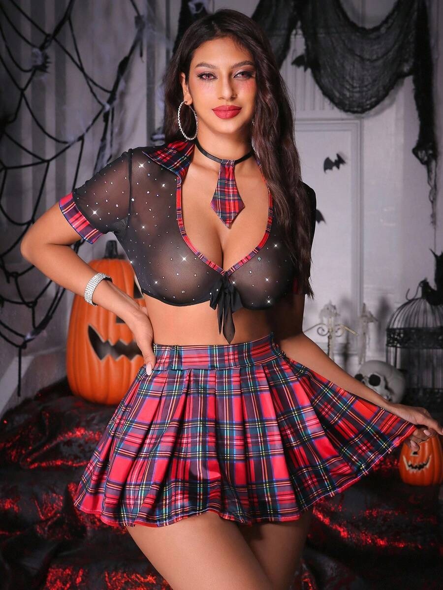 SHEIN مجموعة ملابس نسائية 4 قطع – توب، تنورة قصيرة، سروال داخلي وطوق