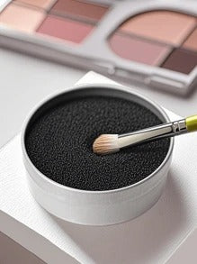 SHEIN علبة منظف فرش مكياج جاف