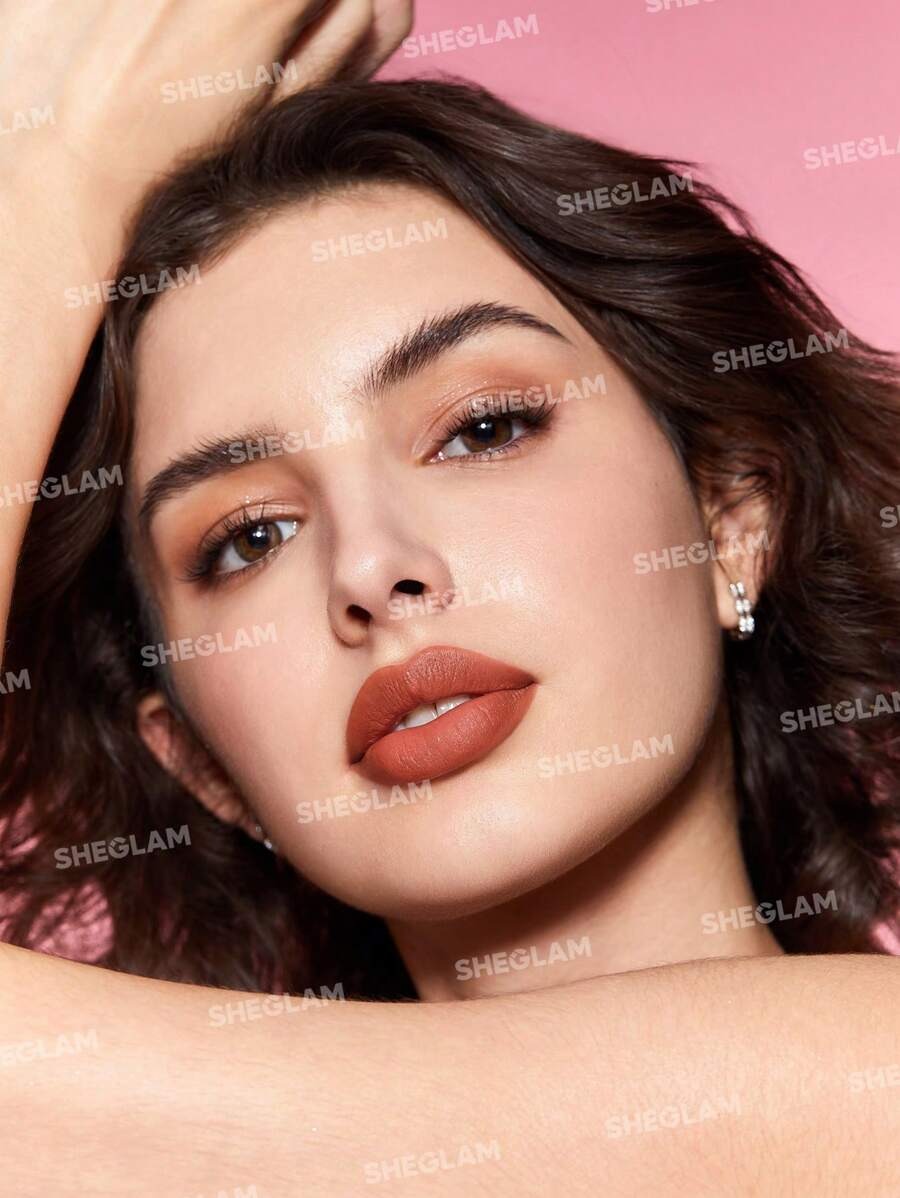 SHEGLAM Heartbeat Starlight Velvet أحمر شفاه