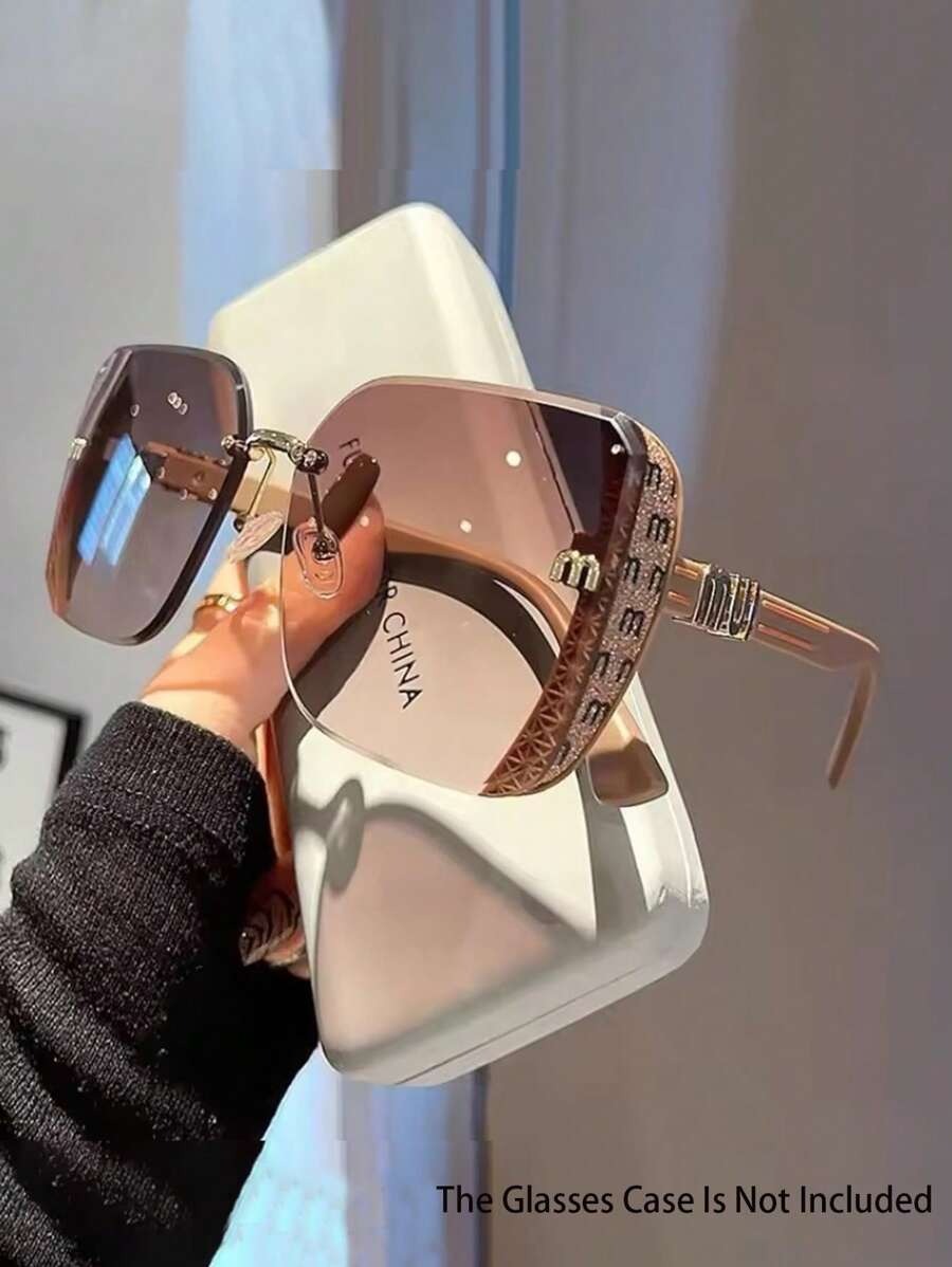 SHEIN نظارة شمس بدون إطار صميم كبير وعصري بنقشة حروف