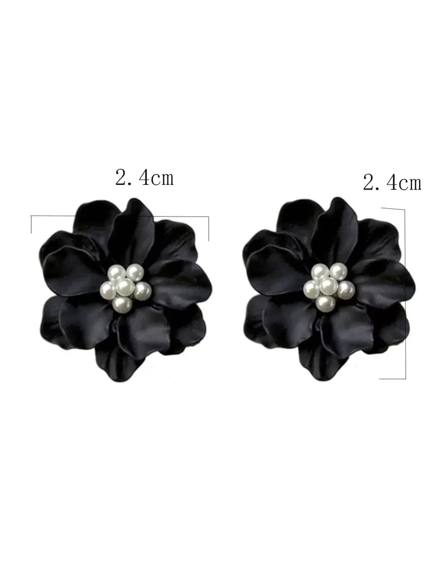 SHEIN زوج أقراط بزينة زهور وخرز صناعي