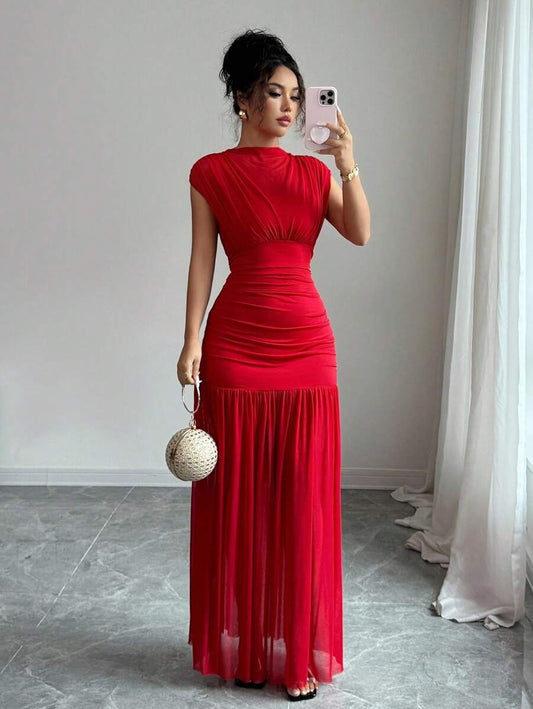 SHEIN Elenzga فستان ماكسي احمر بدون أكمام وشبك عند الخصر