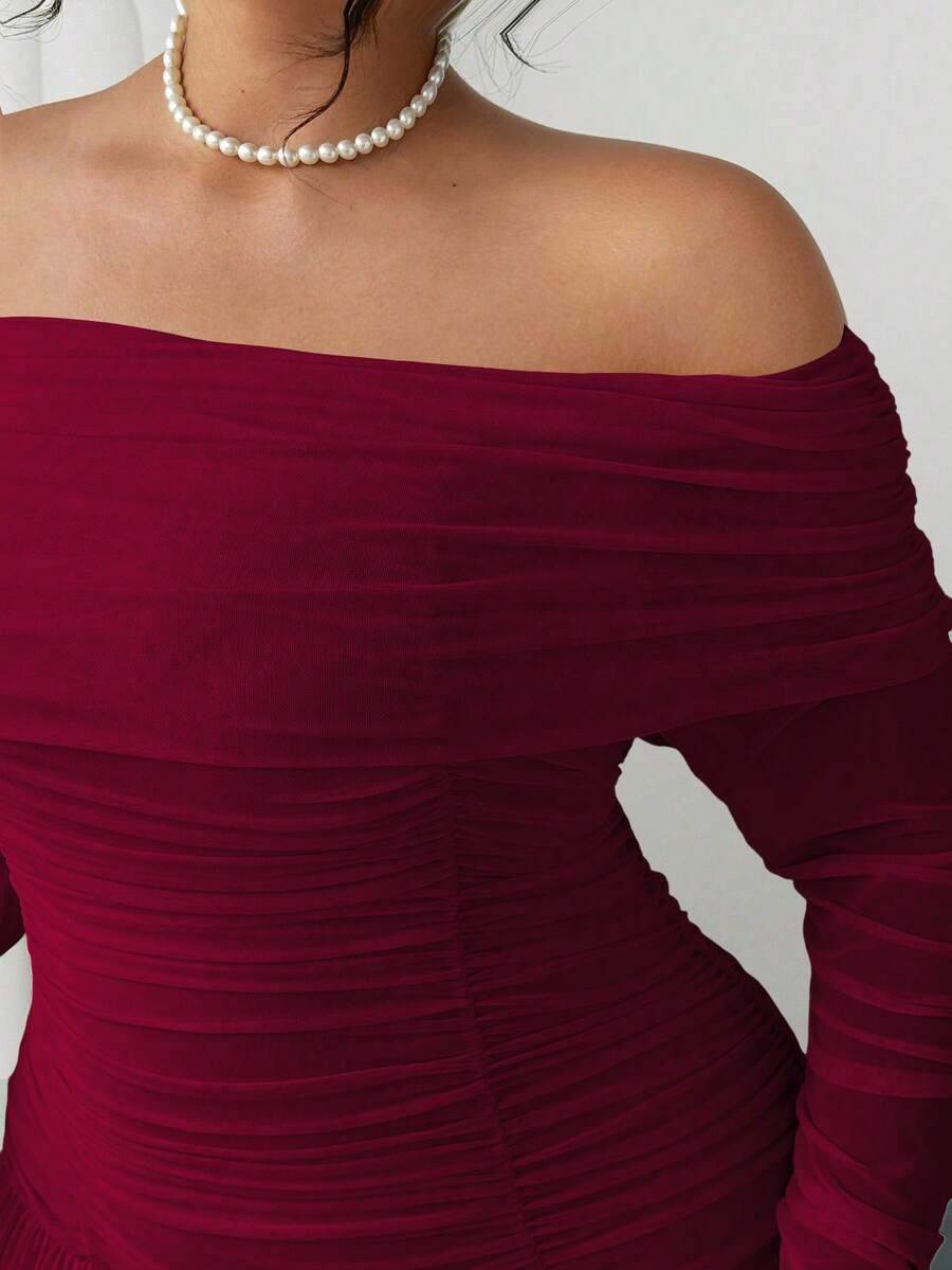 SHEIN Elenzga فستان ناعم طويل الأكمام بدون أكتاف مكشوف الظهر