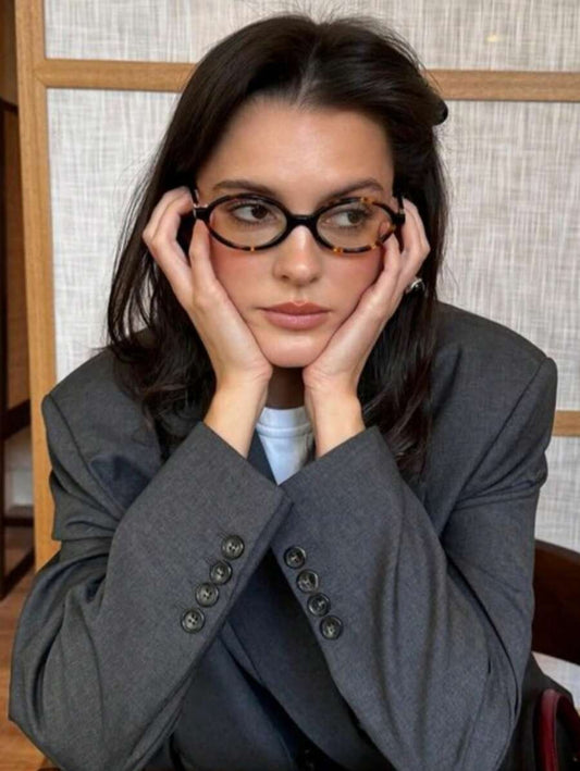 SHEIN نظارة نسائية بيضاوية شفافة بإطار فهد
