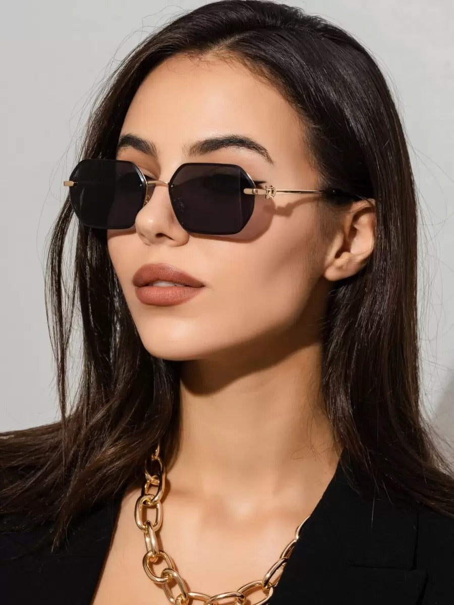 SHEIN نظارة شمسية نسائية بإطار معدني لون رمادي