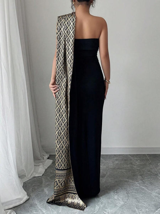 SHEIN Chiquease فستان أسود و شال طويل على الكتف